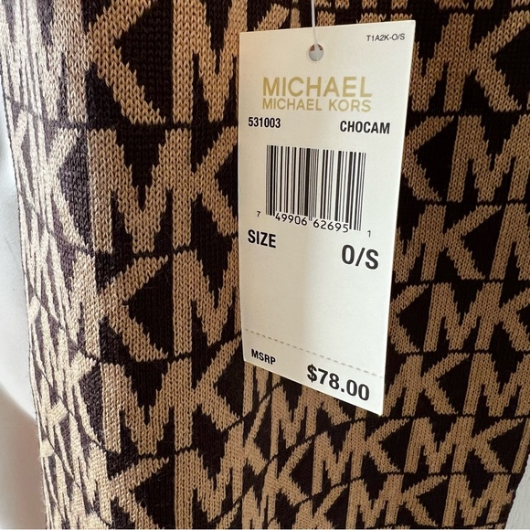 Michael Kors MK Signature Scarf/Shawl - Picture 8 of 10